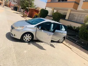 Peugeot 208 2014 Gris