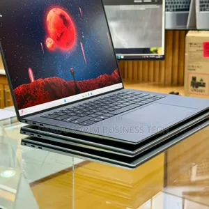 Nouveau Dell Precision 5560 32GB Intel Core i9 SSD 512GB