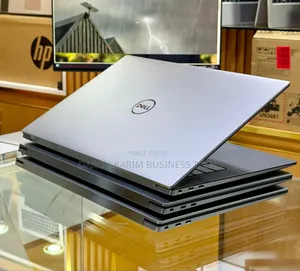 Nouveau Dell Precision 5560 32GB Intel Core i9 SSD 512GB