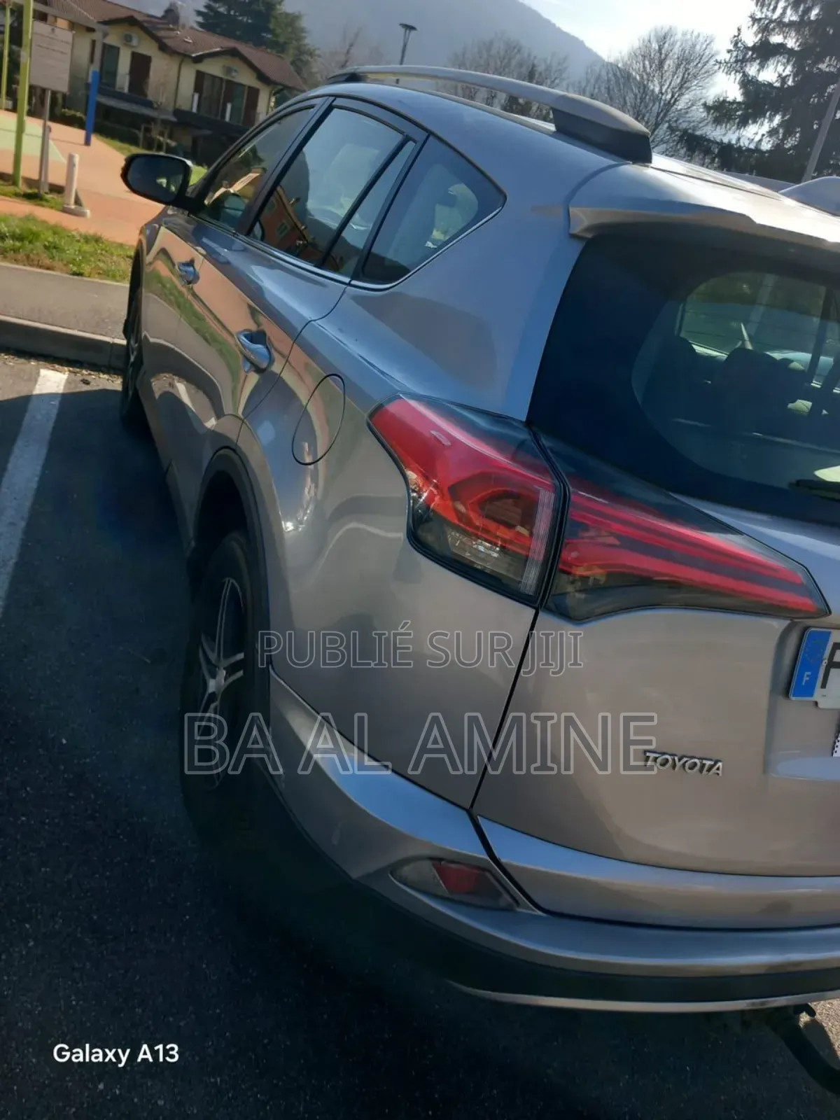 Toyota RAV4 LE 4dr SUV AWD (2.5L 4cyl 6A) 2015 Gris