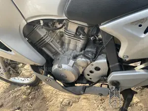 Nouveau Honda Transalp XL600V 2007 Gris