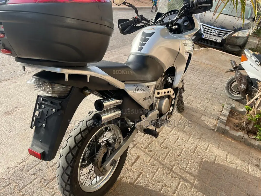 Nouveau Honda Transalp XL600V 2007 Gris