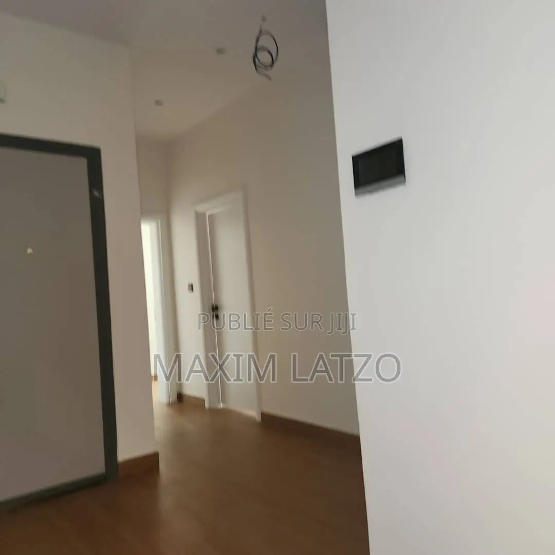 3chbre Appartement dans Mermoz Sacré-Cœur à Louer
