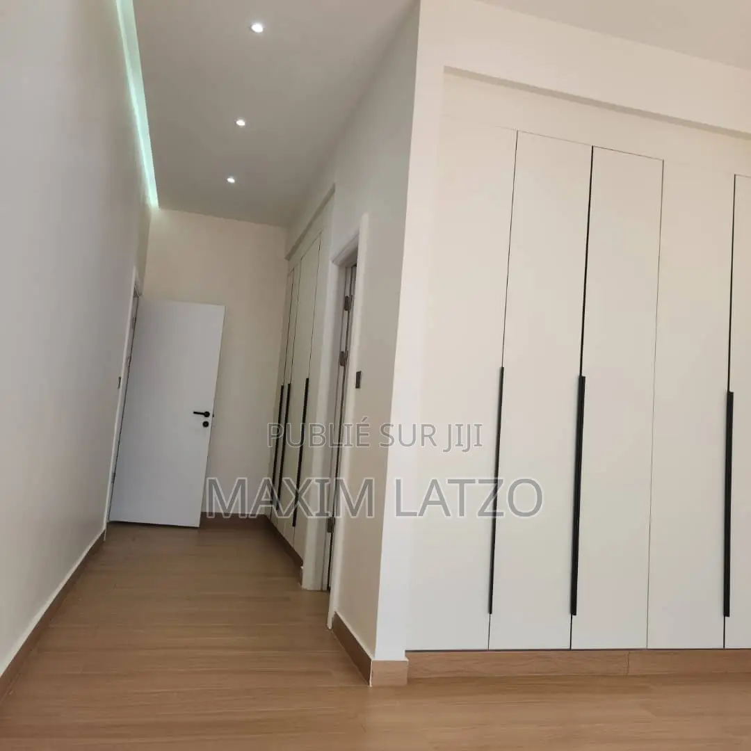 3chbre Appartement dans Mermoz Sacré-Cœur à Louer