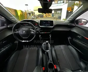 Peugeot 208 2023 Rouge