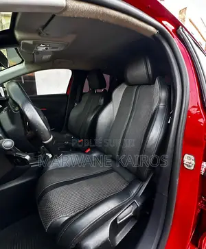 Peugeot 208 2023 Rouge