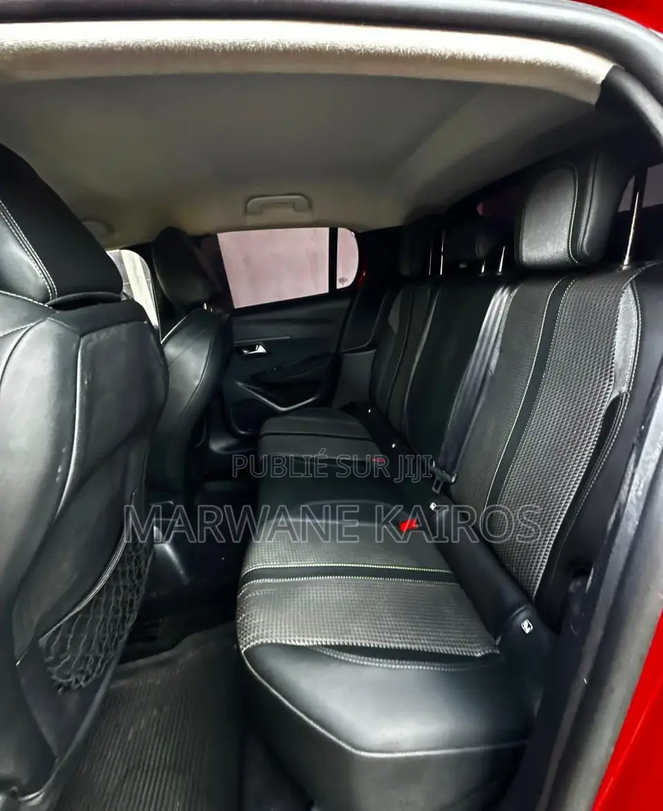 Peugeot 208 2023 Rouge