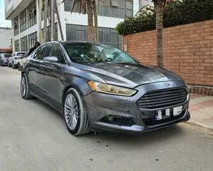 Ford Fusion 2016 Gris