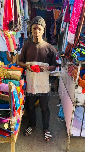 Tout Qualité Est Disponible Au Marche Centrale De Thiés