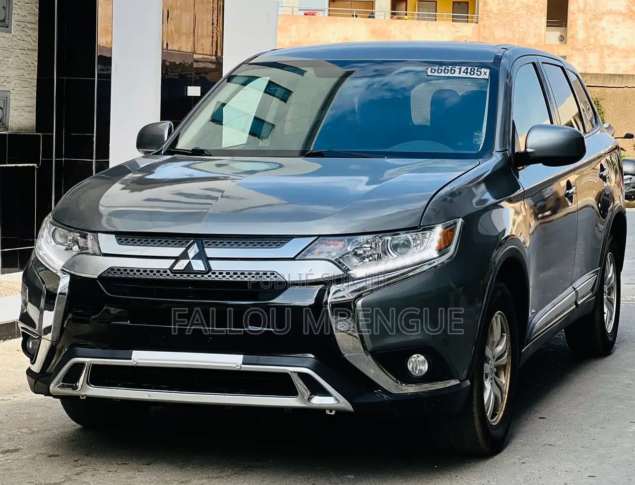 Mitsubishi Outlander 2020 Gris