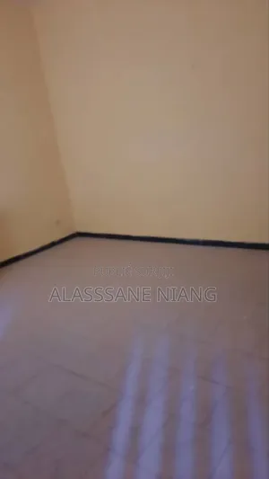 2chbre Appartement dans Neant, Biscuiterie à Louer