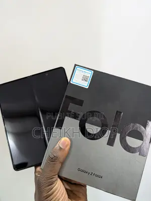 Nouveau Samsung Galaxy Z Fold4 256 GB Noir