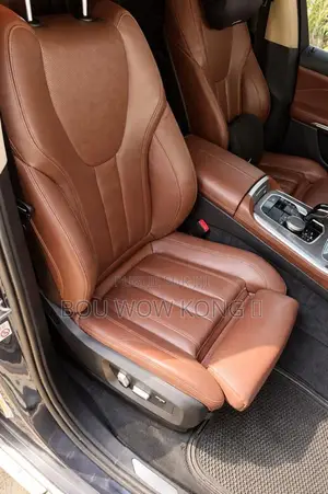 BMW X5 xDrive40i 2023 Gris