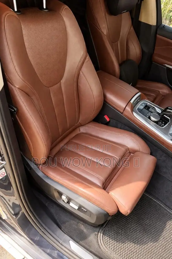 BMW X5 xDrive40i 2023 Gris