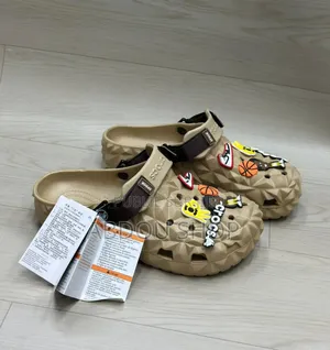 New Model Crocs Avec Emojis Disponible