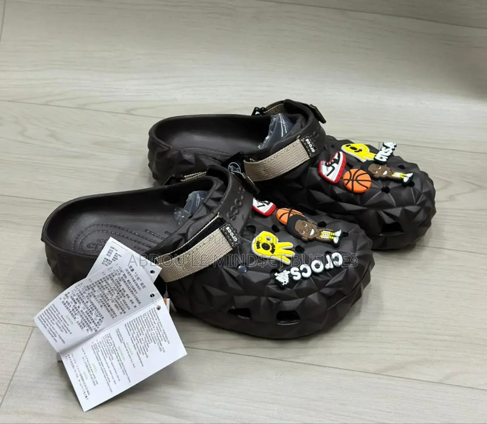 New Model Crocs Avec Emojis Disponible