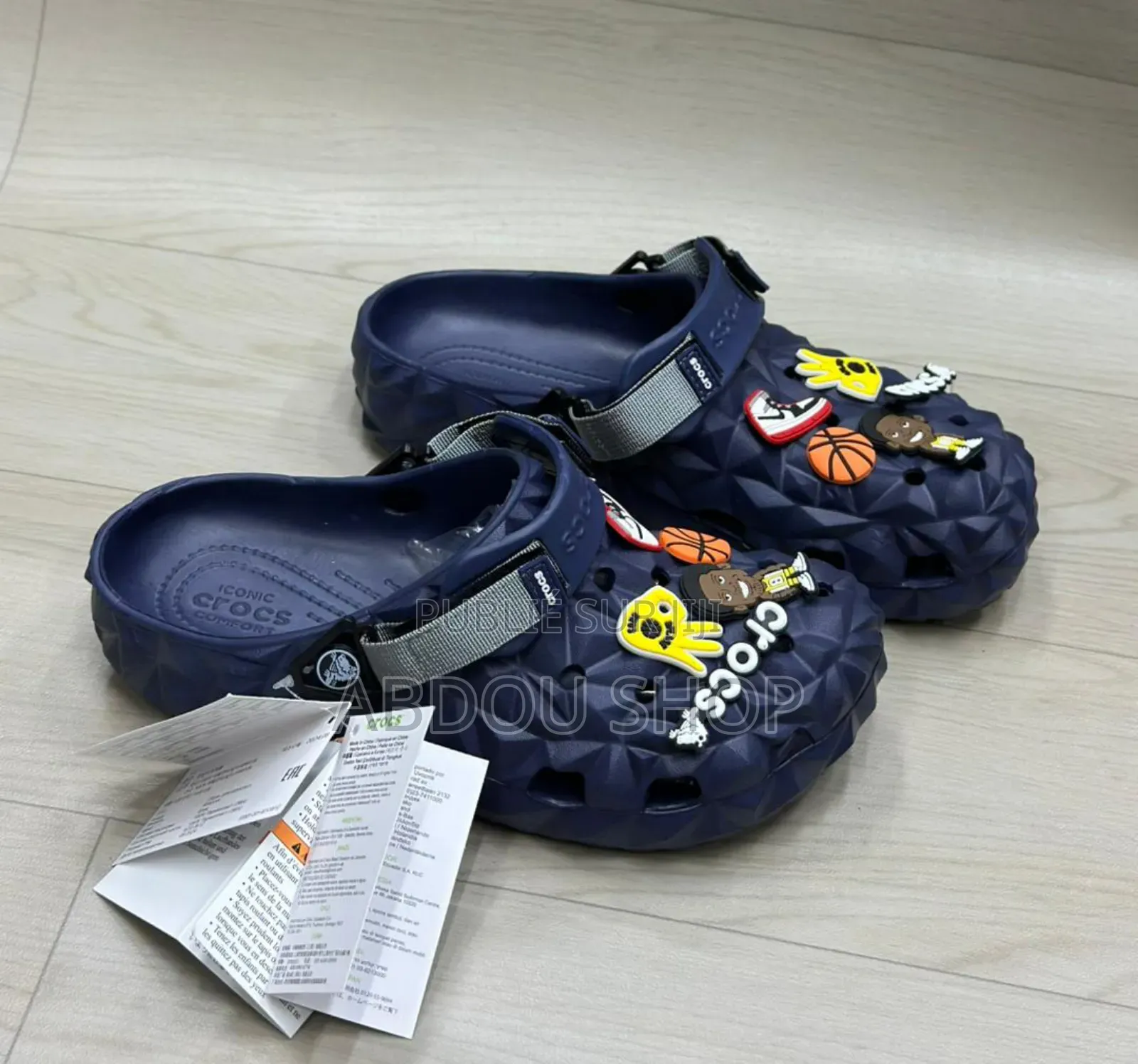 New Model Crocs Avec Emojis Disponible