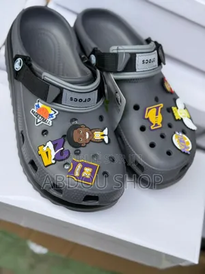 Crocs Avec Emojis 2 Thon Disponible