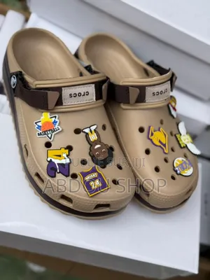 Crocs Avec Emojis 2 Thon Disponible