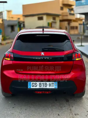 Peugeot 208 2023 Rouge