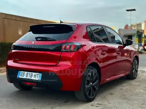 Peugeot 208 2023 Rouge