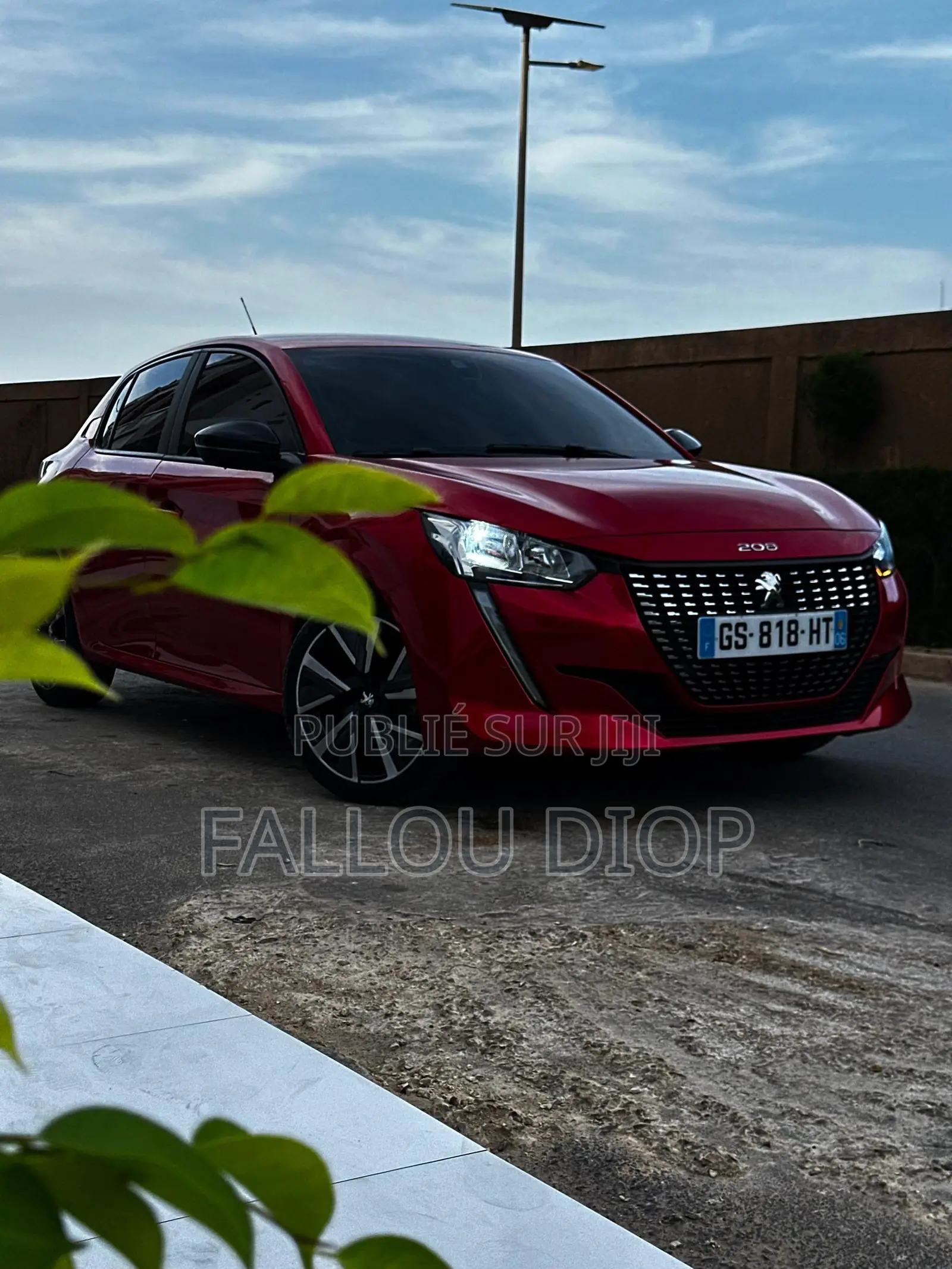 Peugeot 208 2023 Rouge
