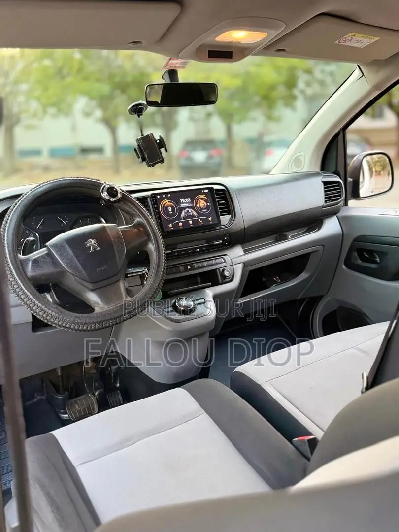 Peugeot Boxer 2018 Blanc