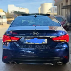 Hyundai Sonata Limited 4dr Sedan w/Prod. End 12/13 (2.0L 4cyl Turbo 6A)