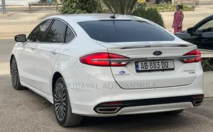 Ford Fusion 2018 Blanc