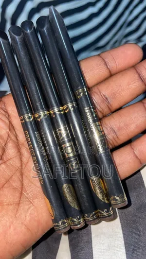 Crayon À Lèvres Marron