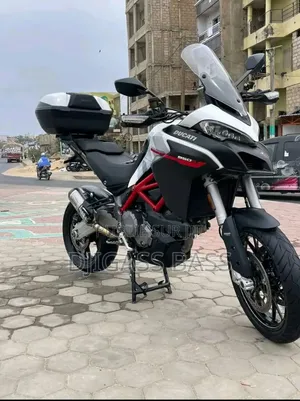 Ducati SuperSport 950 S 2023 Blanc