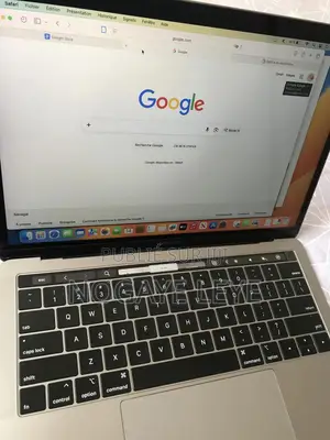 Ordinateur portable Apple MacBook Pro 2017 8GB Intel Core i5 HDD 500GB