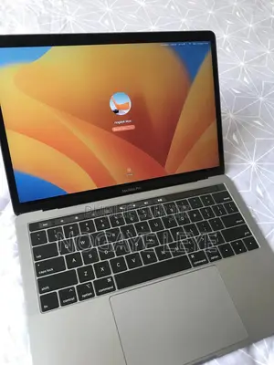 Ordinateur portable Apple MacBook Pro 2017 8GB Intel Core i5 HDD 500GB