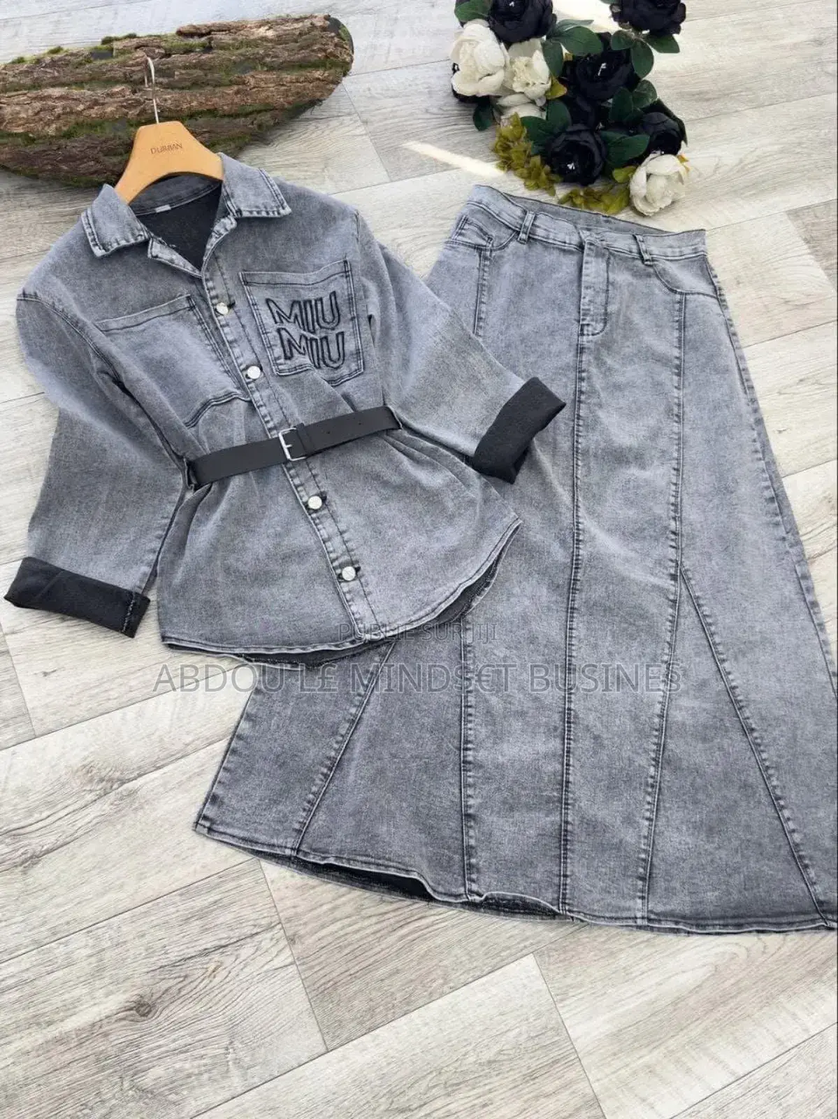 Ensemble Chemise Jupe Jean Avec Ceinture Disponible