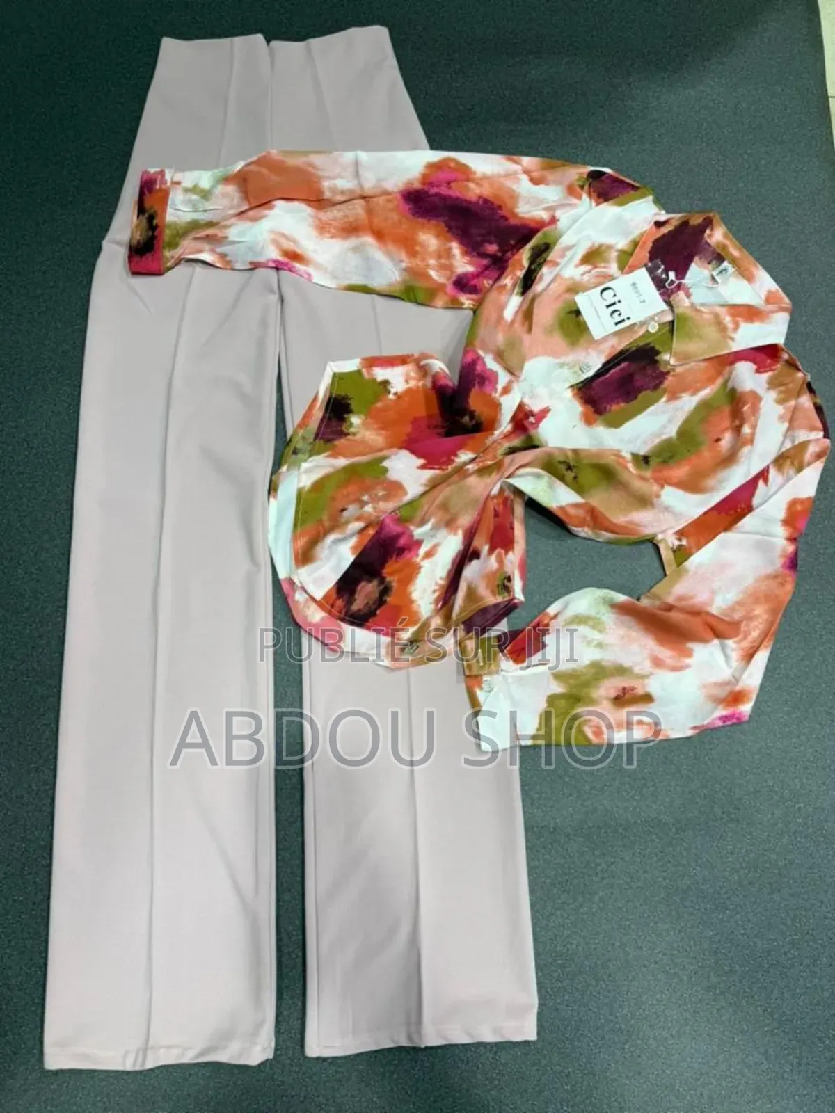 Ensemble Cici Bas Large Disponible