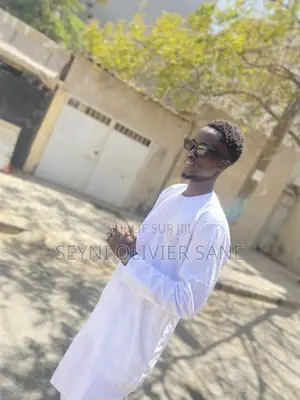 Disponible Les Week-Ends Et La Nuit