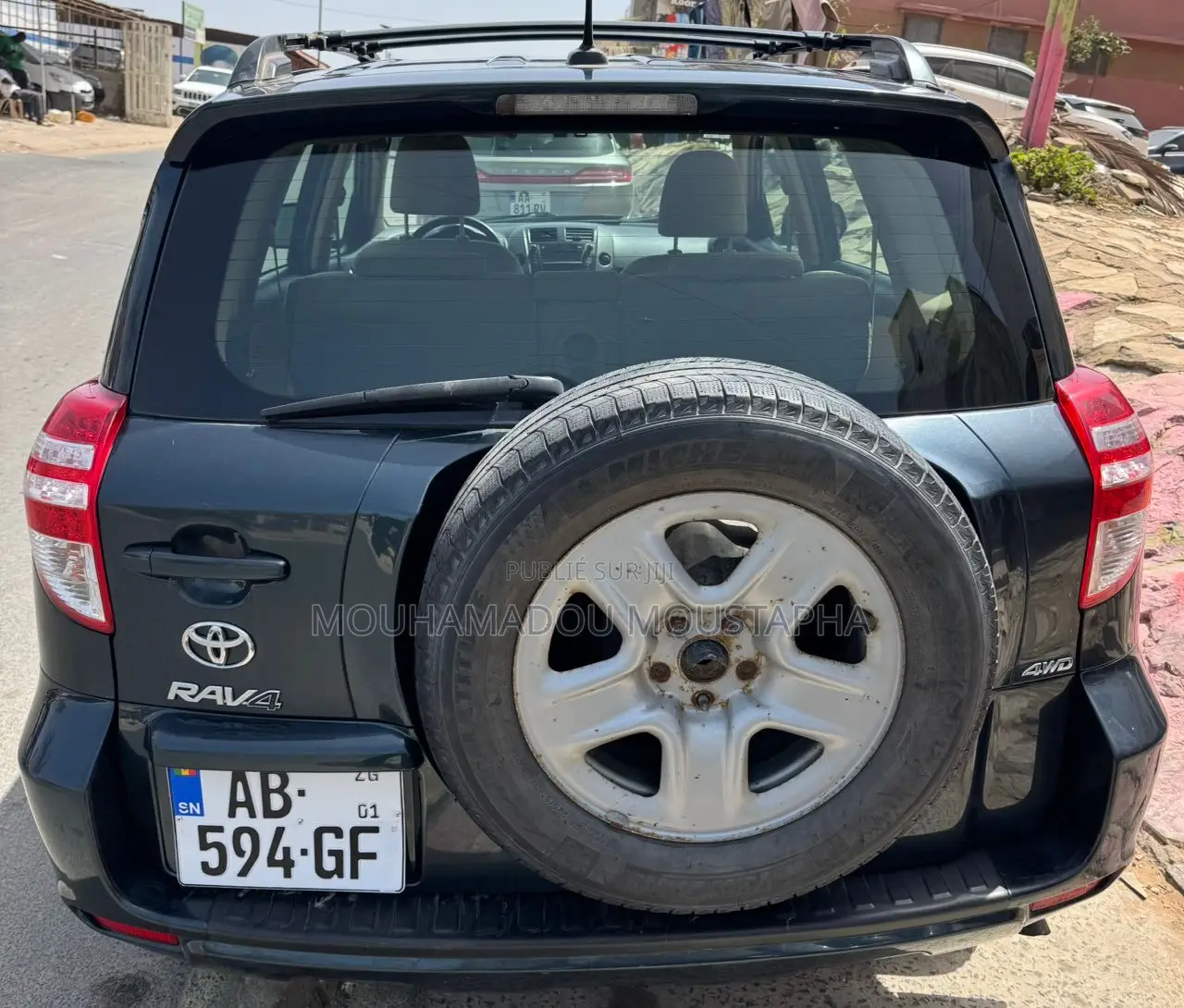 Toyota RAV4 LE 4dr SUV AWD (2.5L 4cyl 6A) 2015 Autre