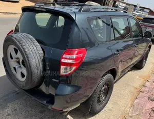 Toyota RAV4 LE 4dr SUV AWD (2.5L 4cyl 6A) 2015 Autre