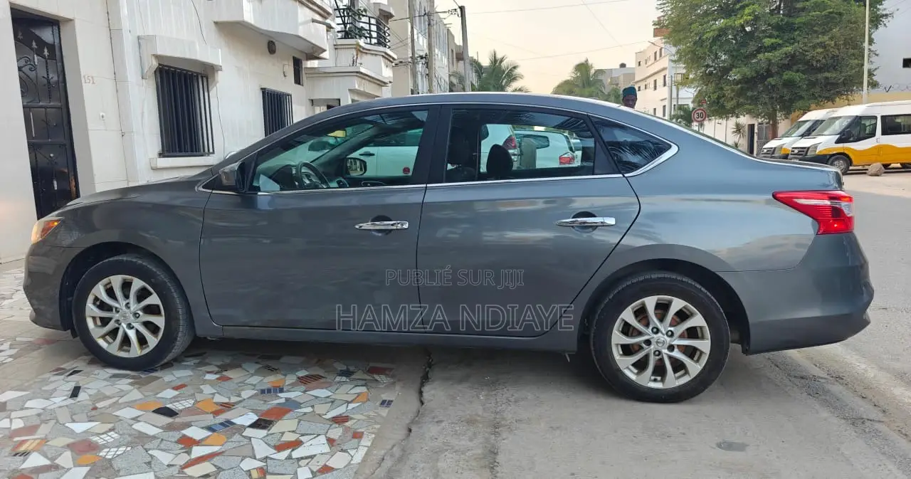 Nissan Sentra 2017 Gris