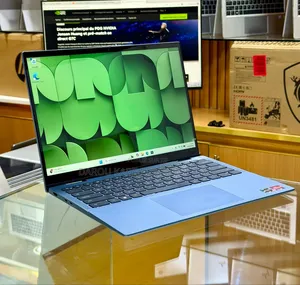 Nouveau Ordinateur portable Dell Inspiron 14 16GB AMD Ryzen 5 SSD 512GB