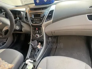 Hyundai Elantra 2016 Bleu