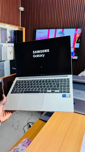 Nouveau Samsung Galaxy Book 2 8GB Intel Core i5 SSD 512GB