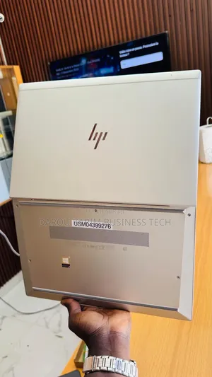 Nouveau HP EliteBook 840 G8 16GB Intel Core i5 SSD 256GB