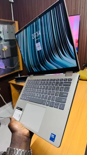 Nouveau HP OmniBook 5 Flip 8GB Intel Core Ultra 5 SSD 512GB