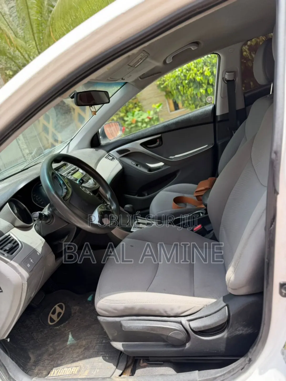 Hyundai Elantra Limited Sedan FWD (1.8L 4cyl 6A) 2013 Blanc