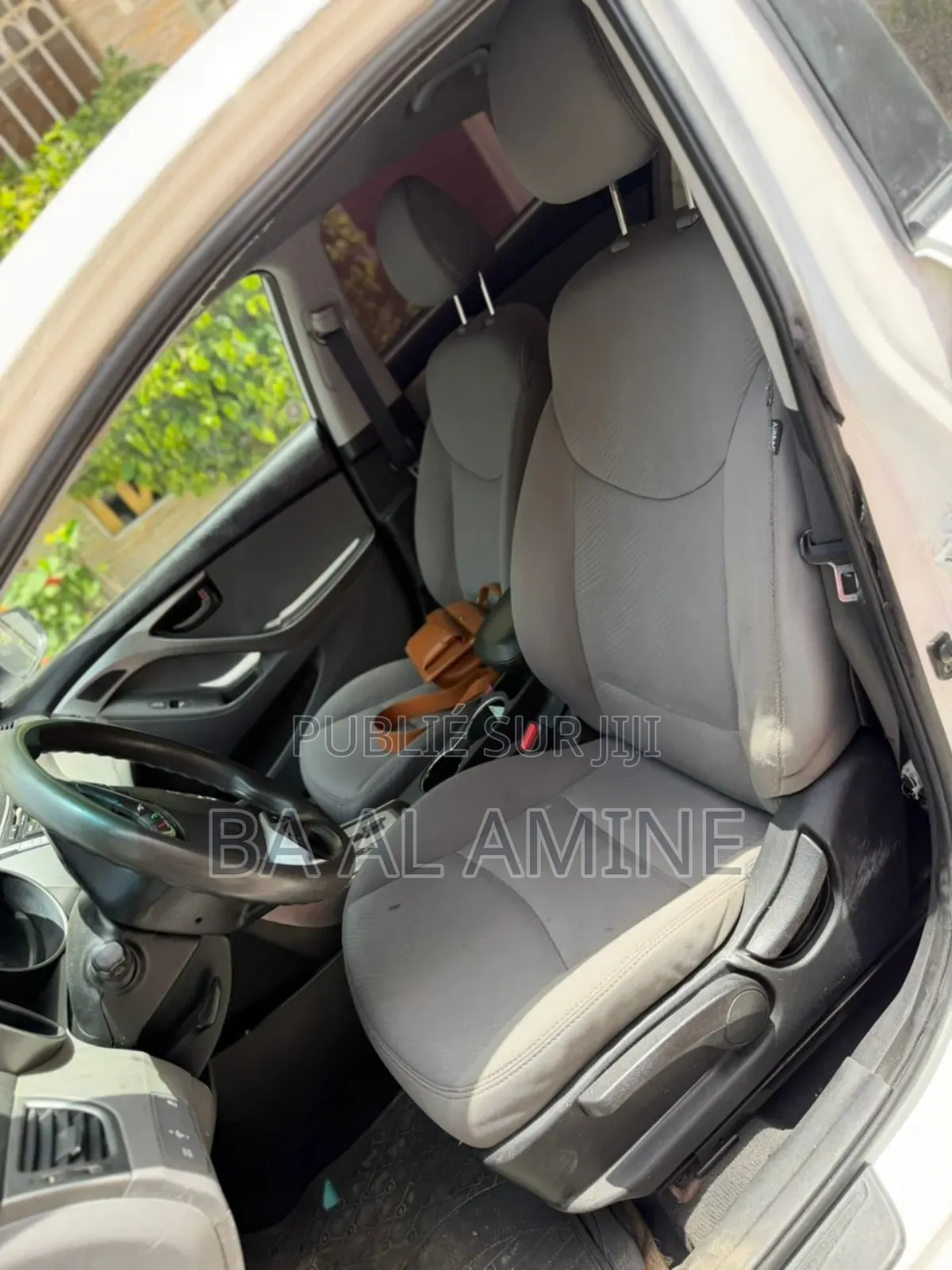 Hyundai Elantra Limited Sedan FWD (1.8L 4cyl 6A) 2013 Blanc