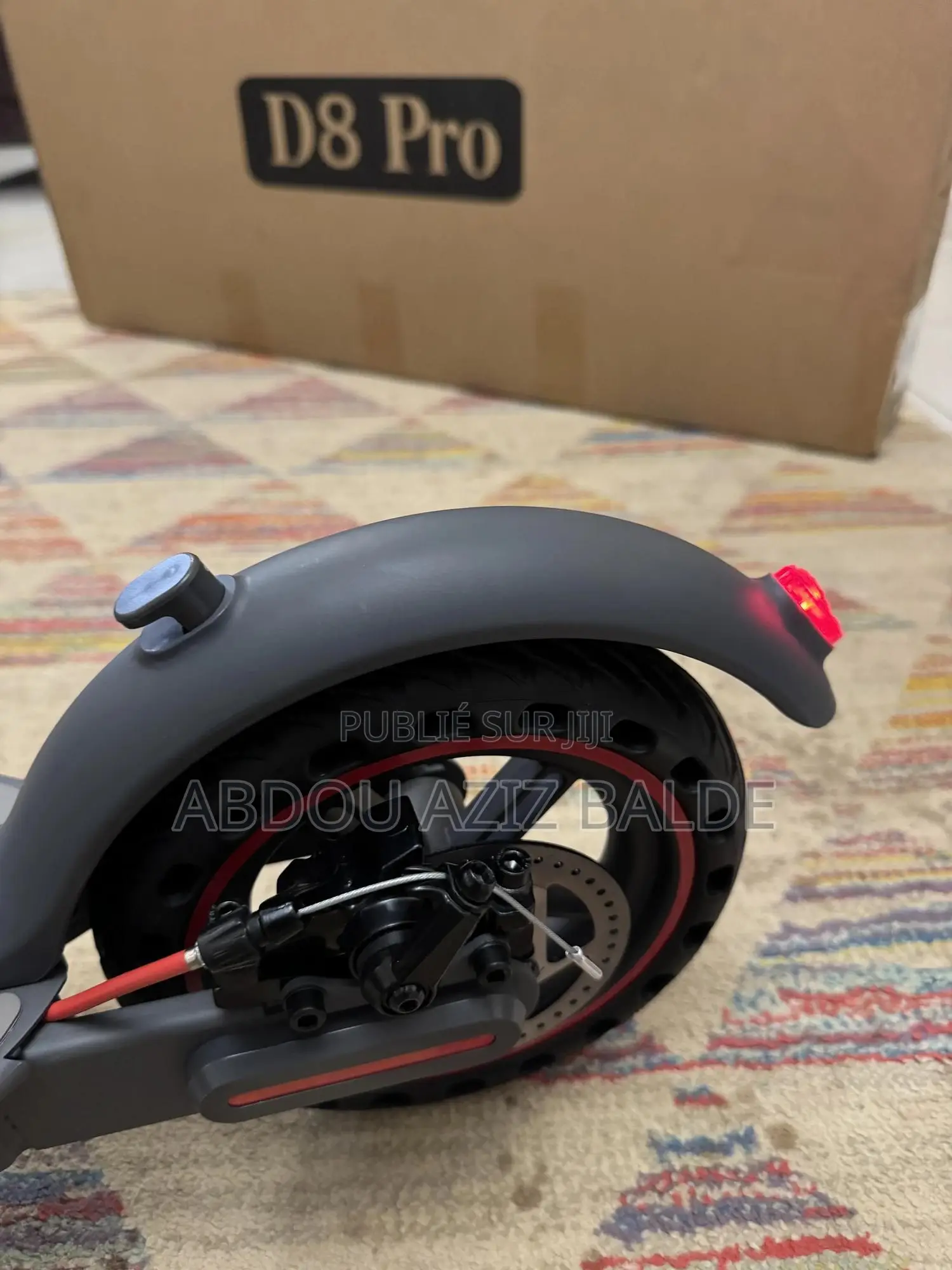 Nouveau Autre 2024 Gris