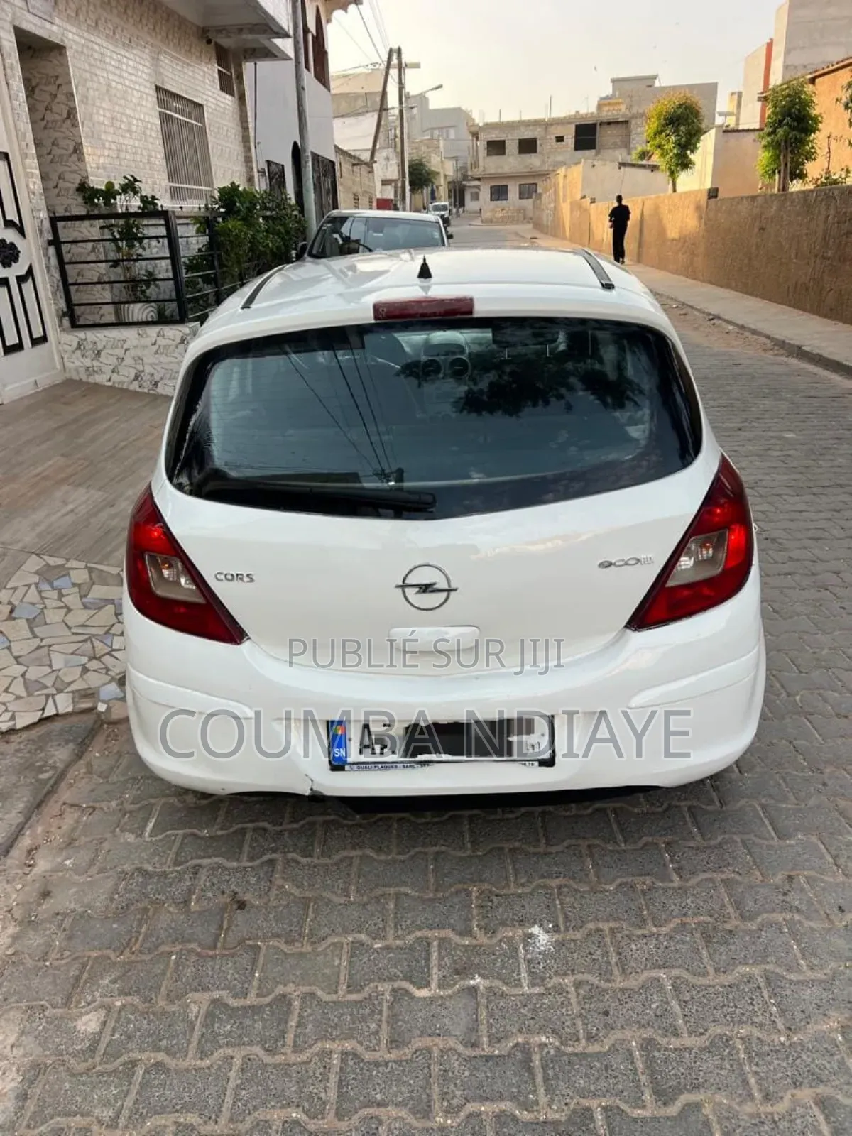 Opel Corsa 2010 Blanc cassé