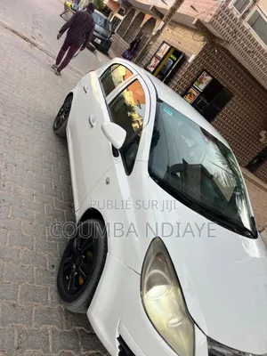Opel Corsa 2010 Blanc cassé