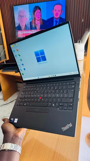 Nouveau Lenovo ThinkPad E14 Gen 6 16GB Intel Core Ultra 7 SSD 512GB